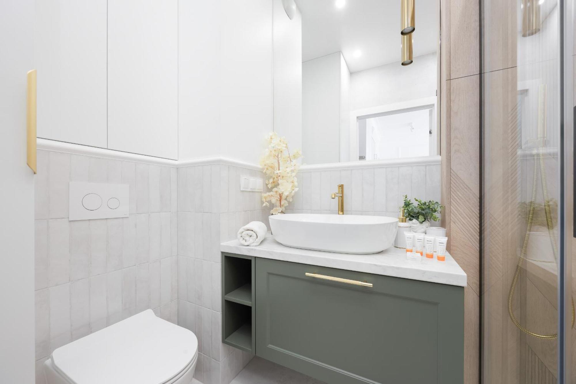 Nowoczesne Z Balkonem Kolejowa Nu Wola By Renters *