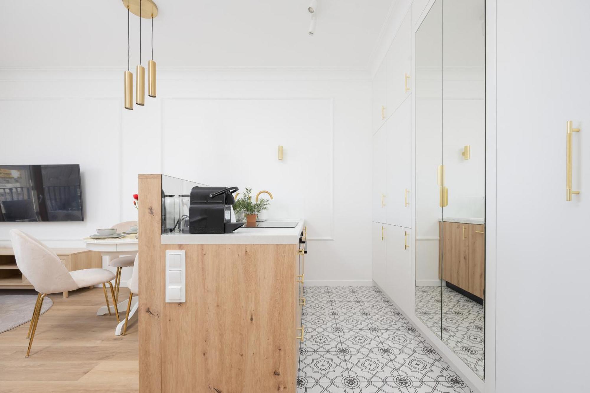 Nowoczesne Z Balkonem Kolejowa Nu Wola By Renters Warschau