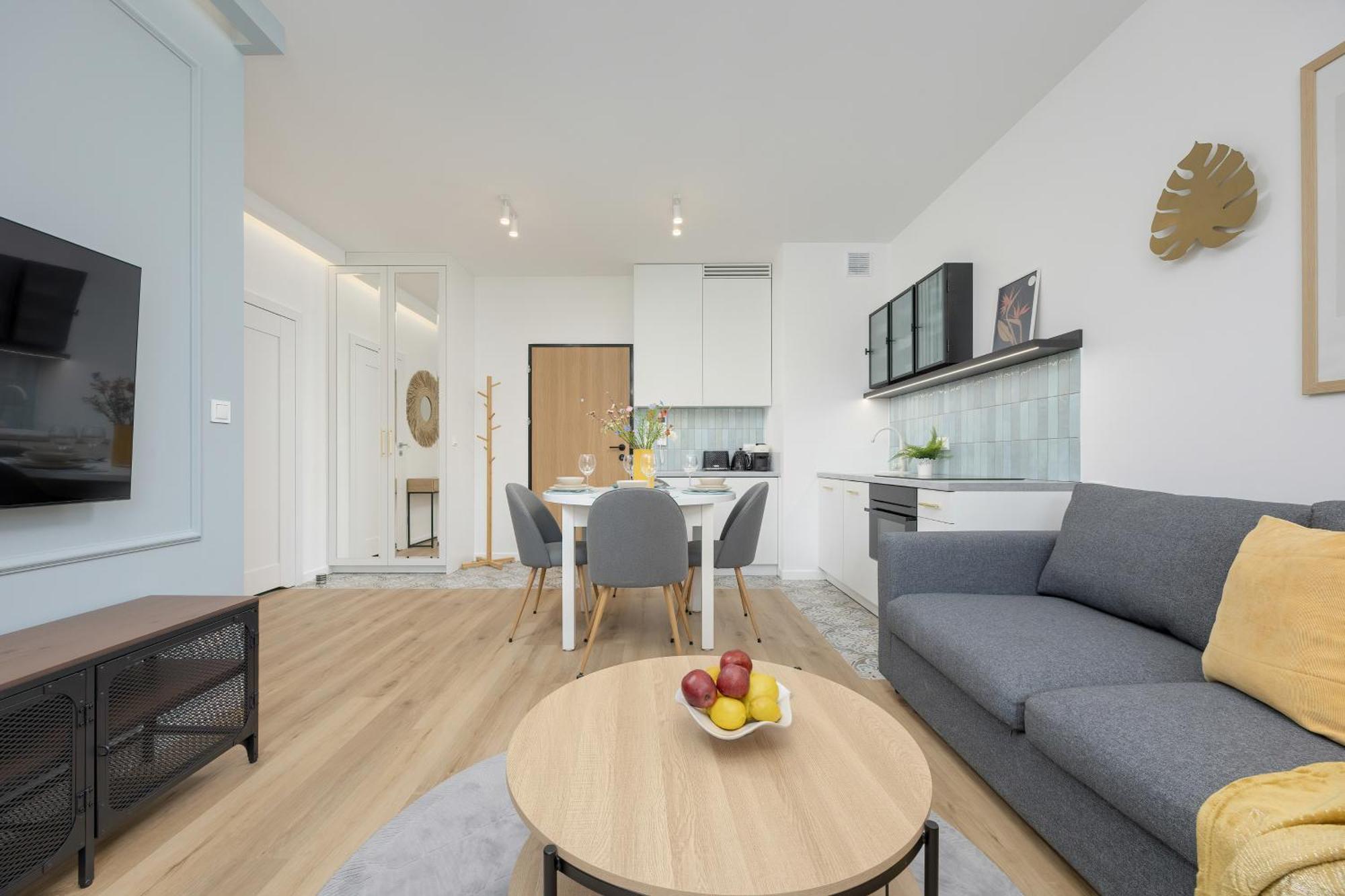 Nowoczesne Z Balkonem Kolejowa Nu Wola By Renters Appartement